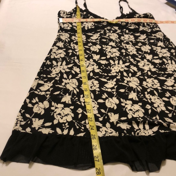 Marilyn Monroe Night Gown - Picture 7 of 7